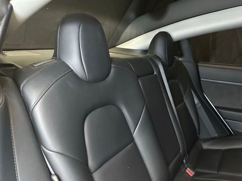 Used 2022 Tesla Model 3 Long Range AWD/4WD image 19