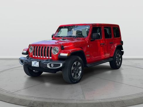 Used 2022 Jeep Wrangler Unlimited Sahara w/ LED Lighting Group AWD/4WD image 3