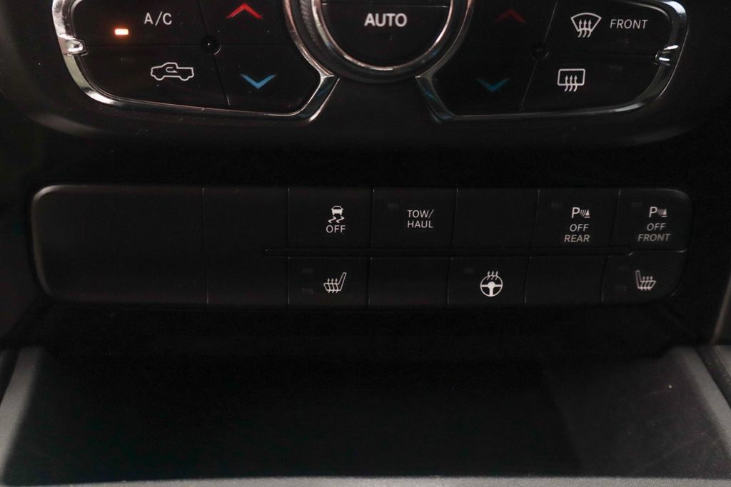 Used 2018 RAM 1500 Sport w/ Hydro Blue Sport Package RWD image 38