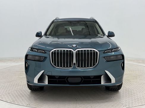 Used 2024 BMW X7 xDrive40i w/ Executive Package AWD/4WD image 6
