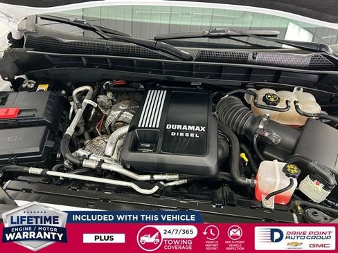 Used 2023 GMC Sierra 1500 AT4 w/ AT4 Premium Package image 9