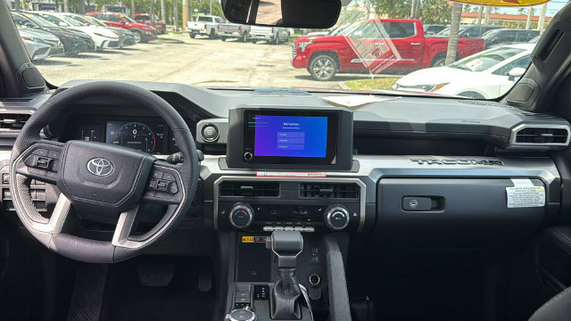Used 2025 Toyota Tacoma SR5 AWD/4WD image 12