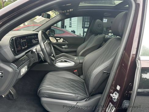Used 2024 Mercedes-Benz Maybach GLS 600 4MATIC image 14