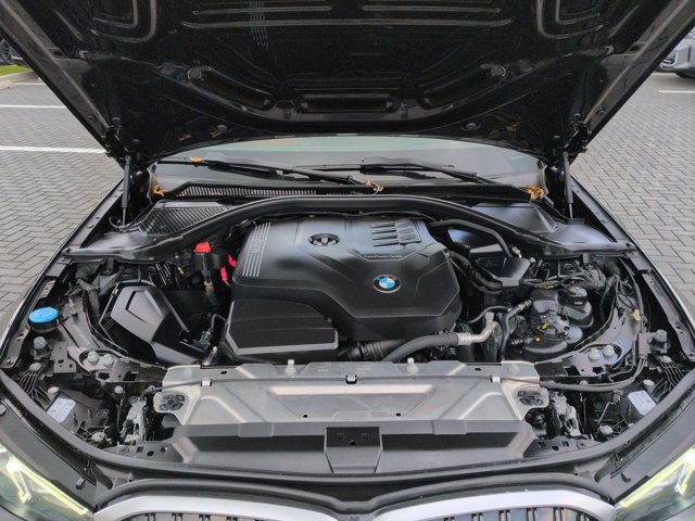 Used 2024 BMW 330i xDrive Sedan AWD/4WD image 14