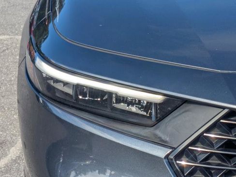 Used 2023 Honda Accord EX image 10