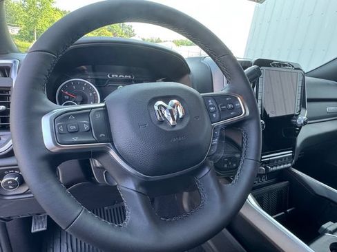 New 2026 RAM 3500 Big Horn AWD/4WD image 35