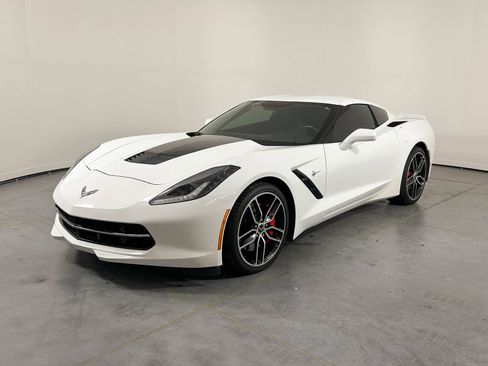 Used 2016 Chevrolet Corvette Stingray Coupe image 1