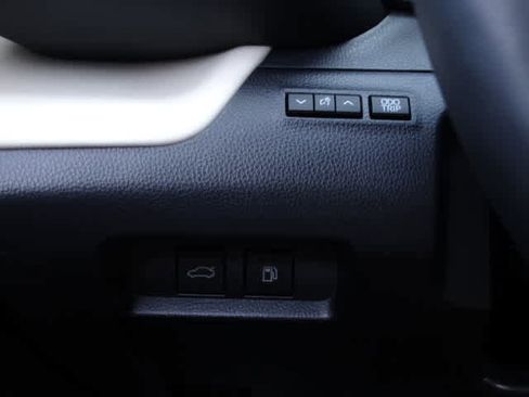 Certified 2024 Toyota Crown Limited w/ Advanced Technology Package image 40