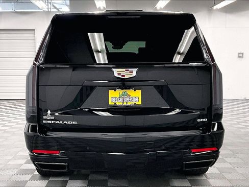 Used 2025 Cadillac Escalade ESV Sport Platinum AWD/4WD image 5