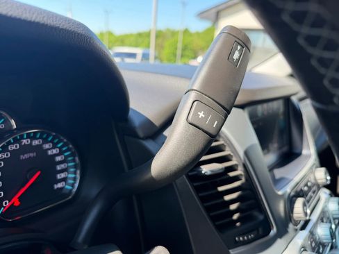 Used 2019 Chevrolet Suburban LT AWD/4WD image 23