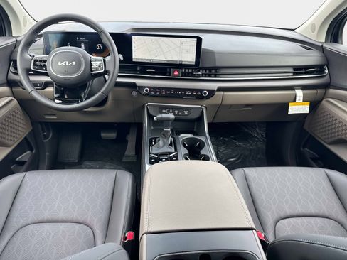 New 2026 Kia Carnival EX image 12