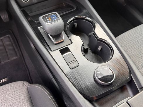 Certified 2021 Nissan Rogue SV image 16