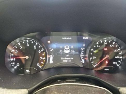 Used 2024 Jeep Compass Sport image 11