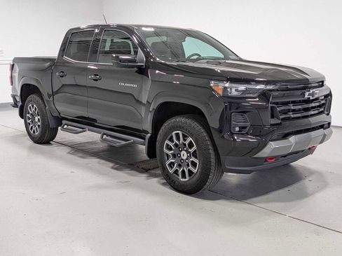 Used 2023 Chevrolet Colorado Z71 w/ Z71 Convenience Package 2 AWD/4WD image 6