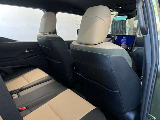 Used 2025 Lexus GX 550 AWD/4WD image 42