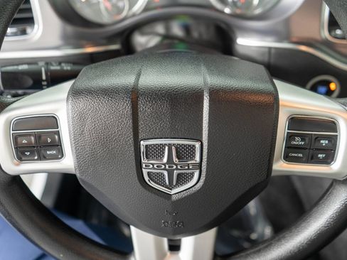 Used 2014 Dodge Charger SE RWD image 14
