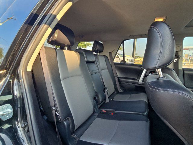 Used 2016 Toyota 4Runner SR5 Premium RWD image 20