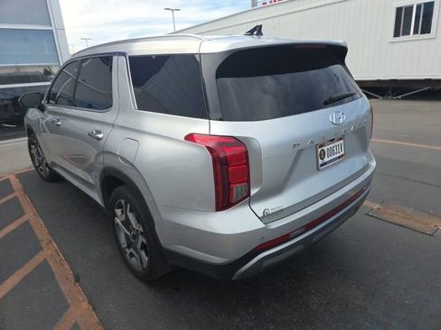 Used 2024 Hyundai Palisade SEL w/ Premium Package AWD/4WD image 4