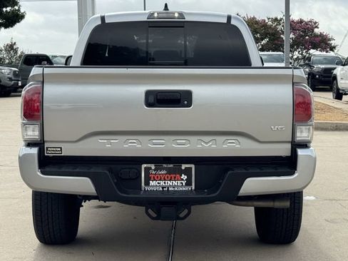 Used 2023 Toyota Tacoma TRD Sport AWD/4WD image 6