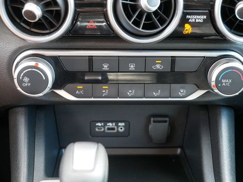 Certified 2023 Nissan Sentra SV FWD image 23