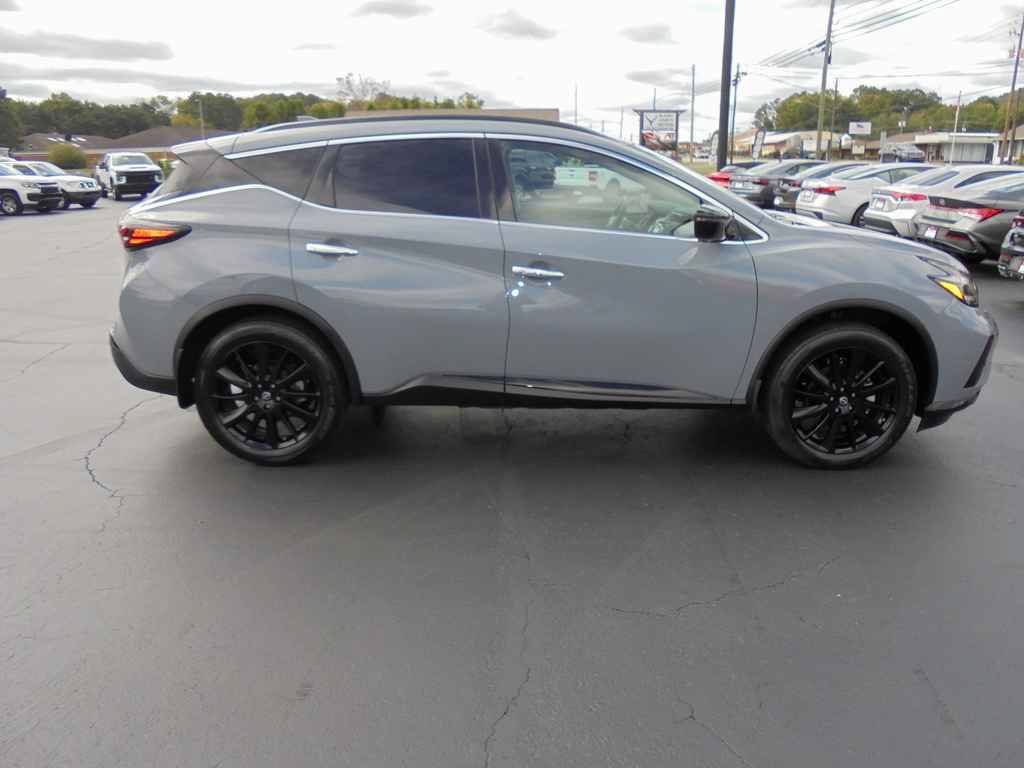 Used 2023 Nissan Murano SV w/ SV Midnight Edition Package FWD image 2