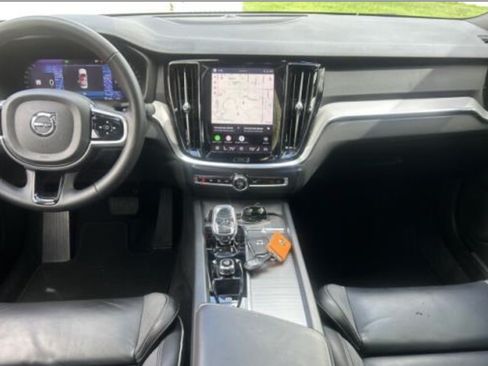 Used 2024 Volvo S60 B5 Plus FWD image 8