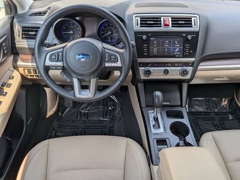 Used 2017 Subaru Outback 2.5i Limited AWD/4WD image 32