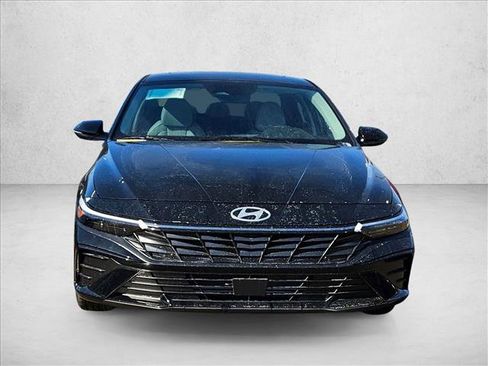New 2026 Hyundai Elantra Limited image 6