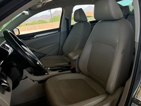 Used 2014 Volkswagen Passat TDI SE image 28