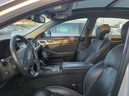Used 2015 Hyundai Genesis 3.8 w/ Option Group 03 image 6