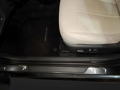 Used 2023 Hyundai Sonata SEL w/ Convenience Package image 13