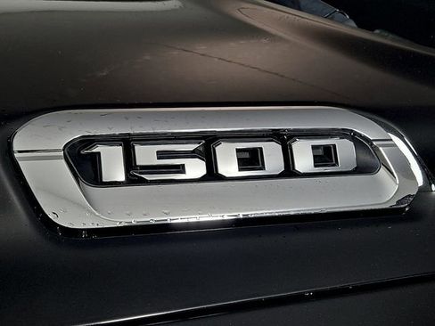 Used 2019 RAM 1500 Laramie AWD/4WD image 28