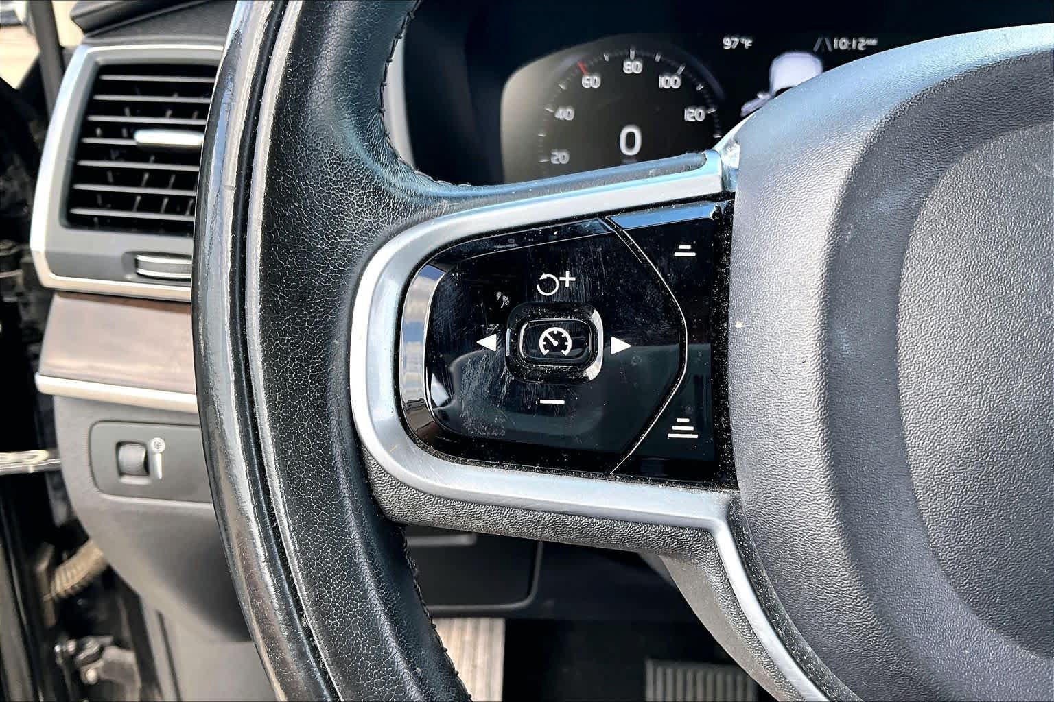 Used 2019 Volvo XC90 T6 Momentum w/ Advanced Package AWD/4WD image 22