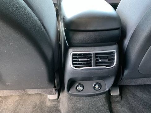 Used 2022 Hyundai Santa Fe SEL w/ Convenience Package AWD/4WD image 23
