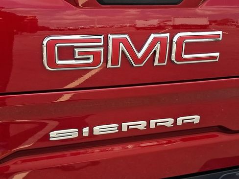 Used 2024 GMC Sierra 1500 SLT w/ SLT Convenience Package AWD/4WD image 30