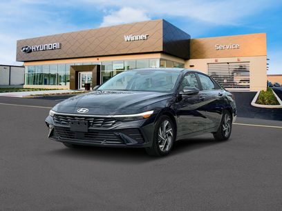 New 2025 Hyundai Elantra Limited