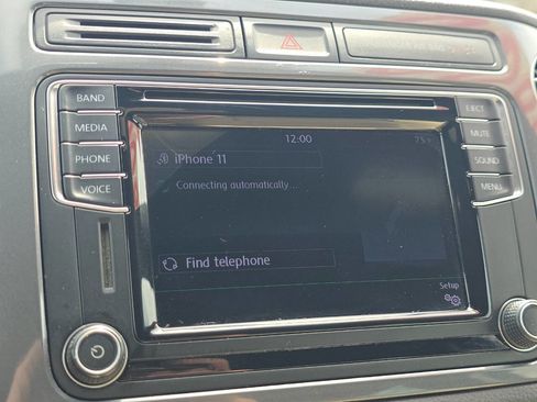 Used 2016 Volkswagen Tiguan R-Line image 21