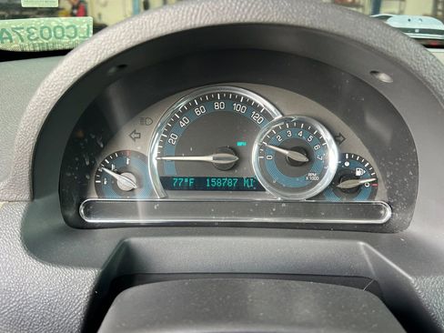 Used 2010 Chevrolet HHR LS FWD image 22