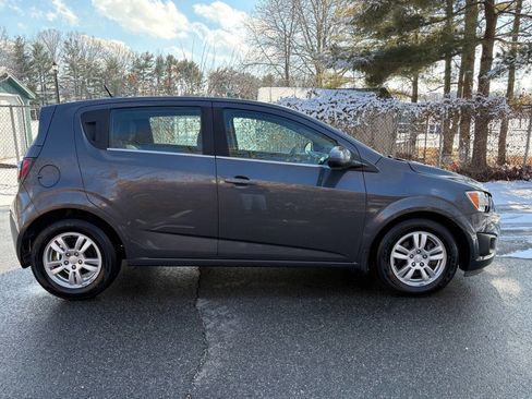 Used 2012 Chevrolet Sonic LT image 3