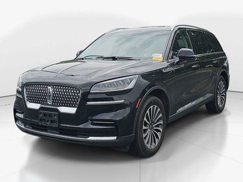 Used 2023 Lincoln Aviator AWD w/ Premium Package image 7