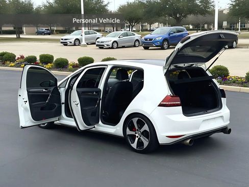 Used 2016 Volkswagen GTI Autobahn w/ Lighting Package (SEL) image 4