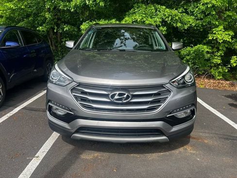 Used 2018 Hyundai Santa Fe Sport 2.0T AWD/4WD image 2