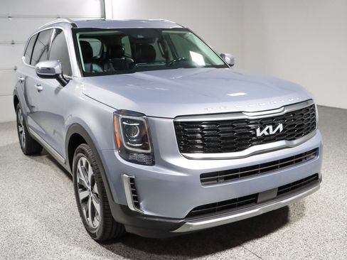 Used 2022 Kia Telluride S FWD image 5
