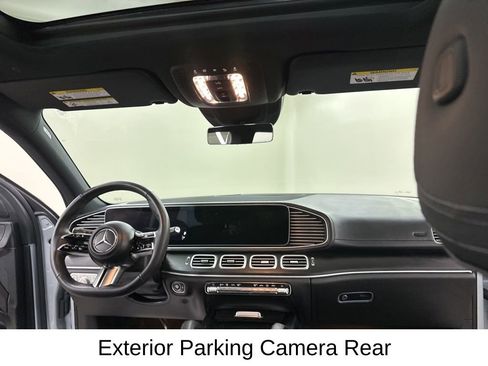 Used 2025 Mercedes-Benz GLS 450 4MATIC image 23