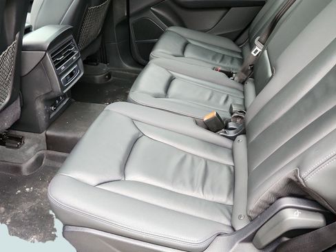 Used 2025 Audi Q7 2.0T Premium Plus w/ Premium Plus Package image 12