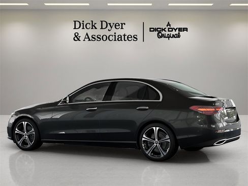 Used 2025 Mercedes-Benz C 300 Sedan image 20