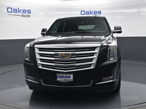 Used 2020 Cadillac Escalade Platinum AWD/4WD image 4