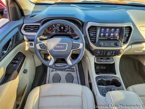 Used 2021 GMC Acadia Denali w/ Denali Ultimate Package image 14