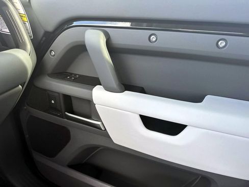 New 2026 Land Rover Defender 110 S image 19