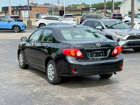Used 2010 Toyota Corolla LE FWD image 7